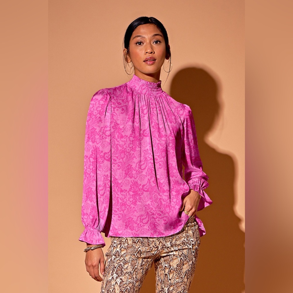 Tucker NYC Stella Top
Hot Pink Lace